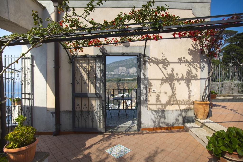 Domus San Vincenzo Bed & Breakfast Sant'Agnello Exterior photo